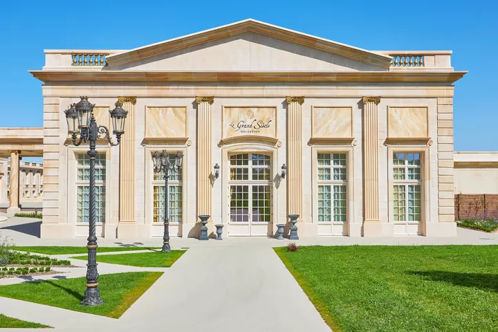 le-grand-siecle-facade-exterieur