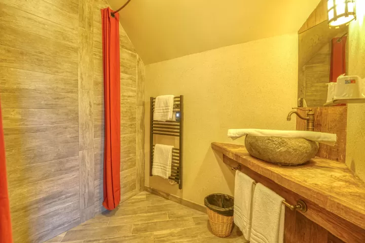les-iles-de-clovis-salle-de-bain