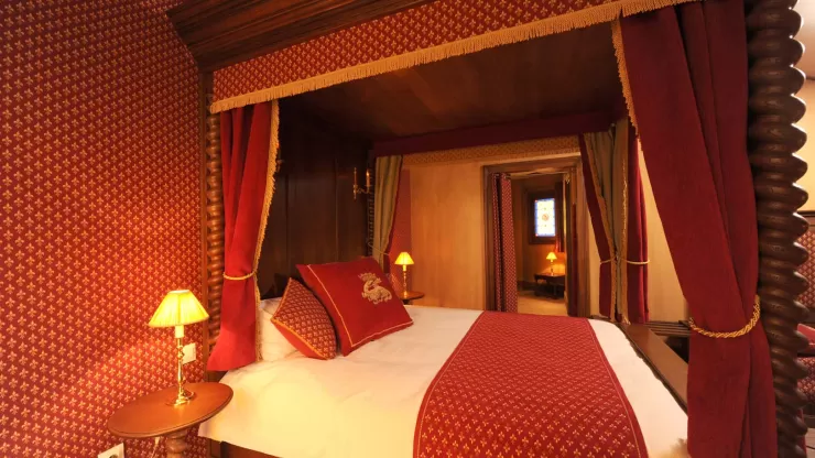 nuitee-hotel-puy-du-fou-200-a-500-personnes