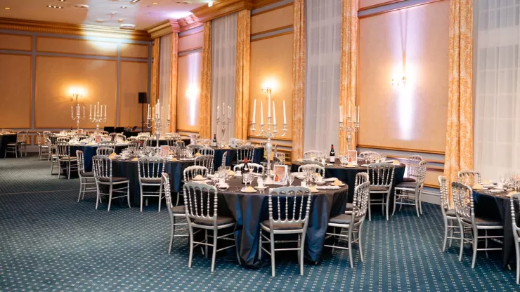 diner-table-ronde-50-a-200-personnes